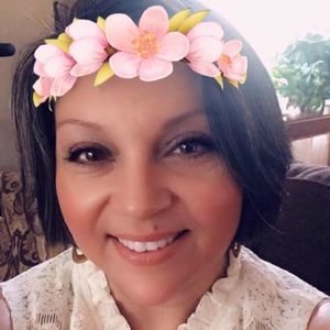 Meet your Posher, Cynthia